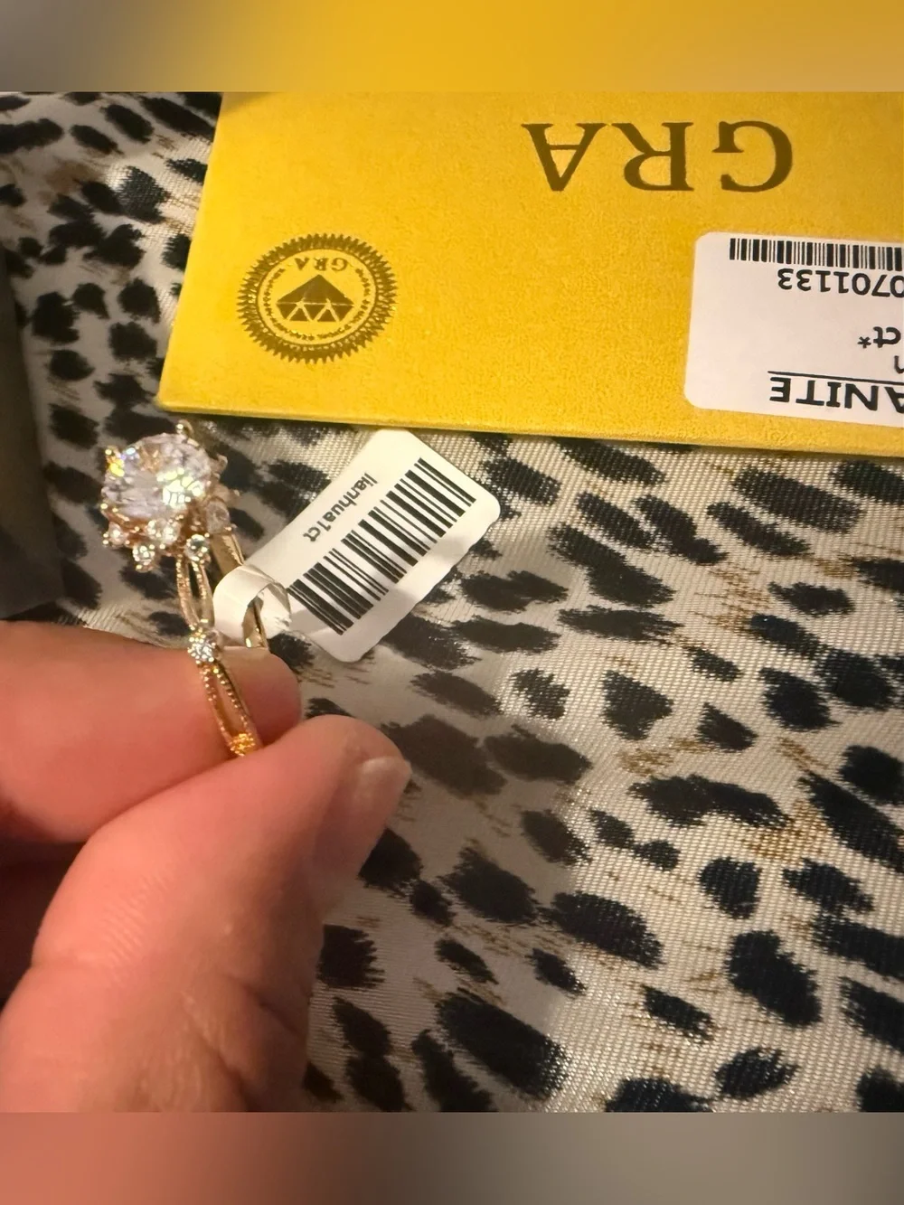 ✨✨Moissanite GRA Size 9 Ring✨✨